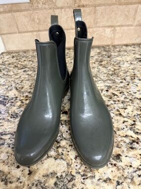 Olive Green Women's Chelsea Rain Boots